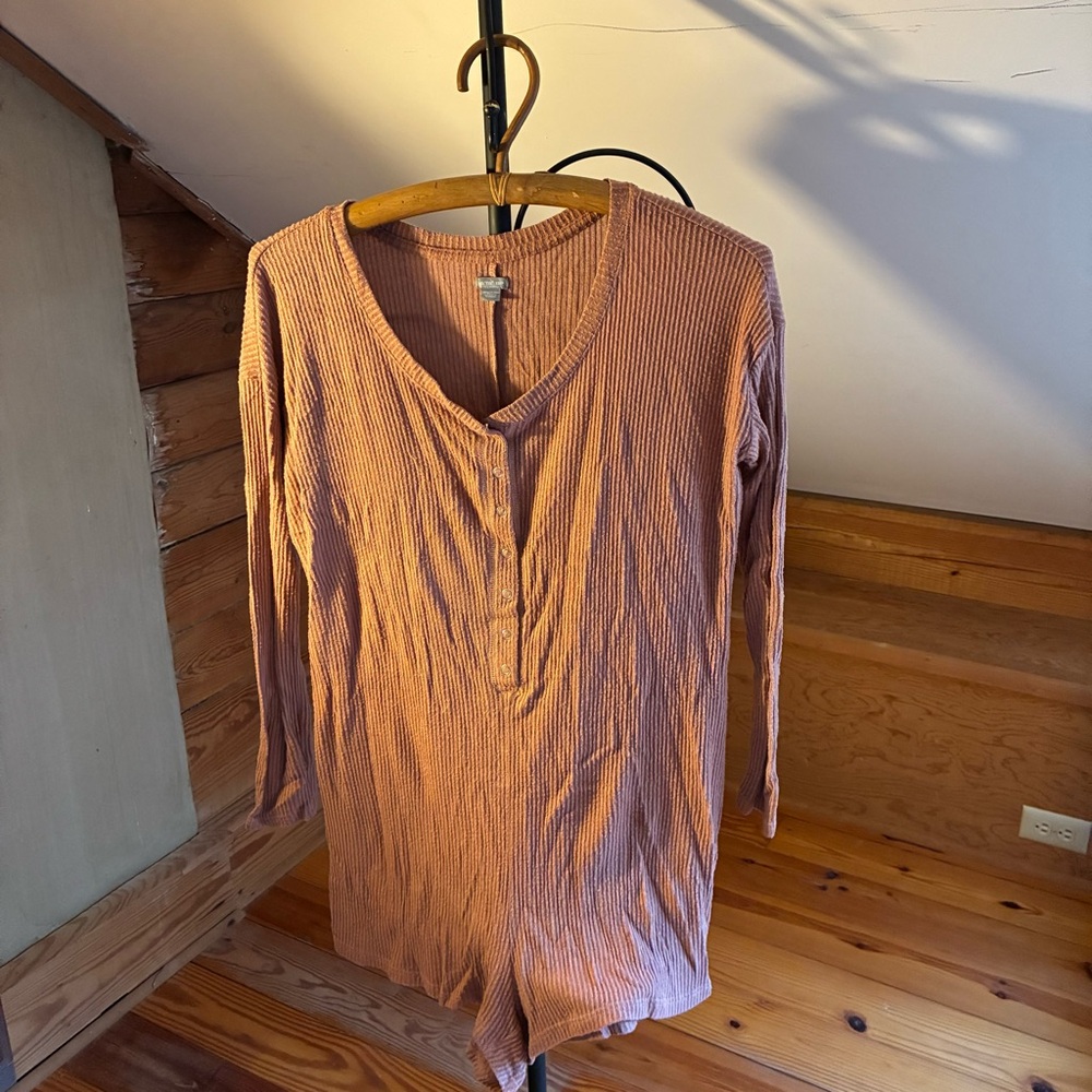 Aerie Ribbed Pink Henley Romper, XS/S/M, EUC